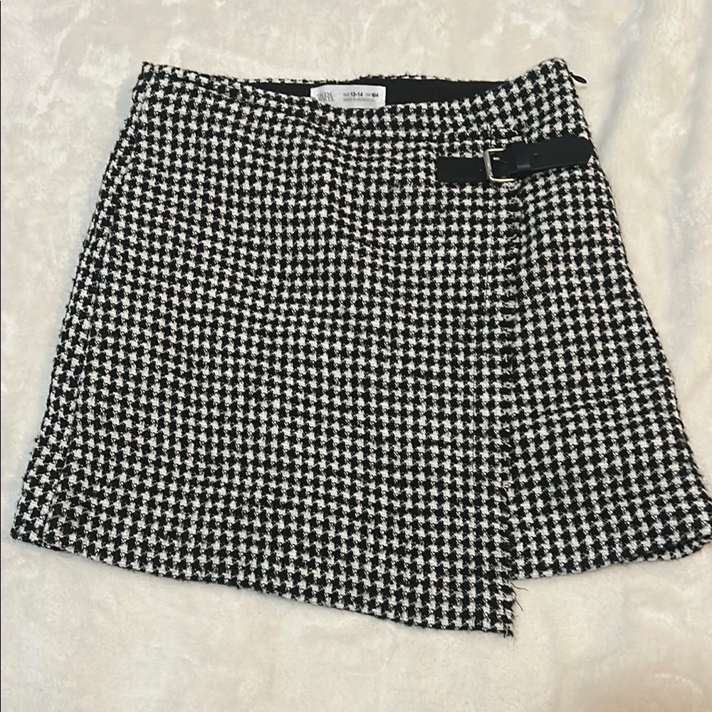 Black and White Zara Houndstooth Skirt